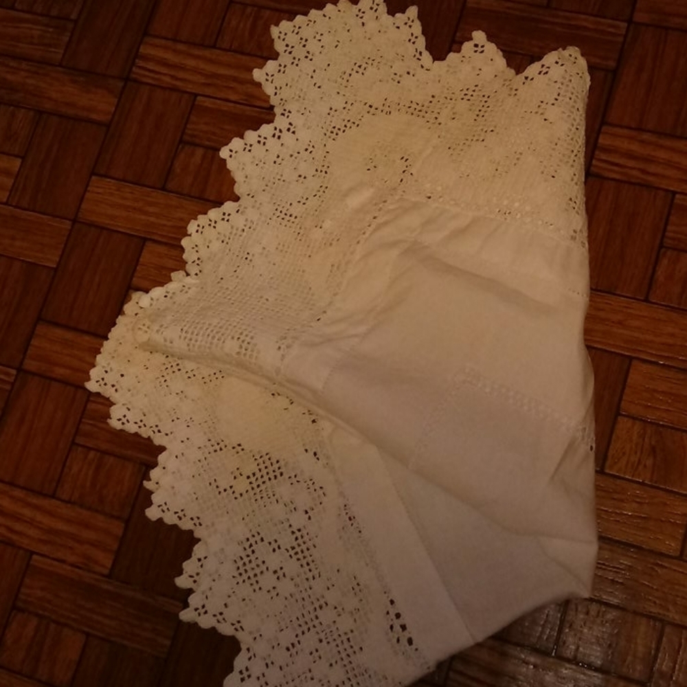 Crochet lace table topper 31 by 31 - Picture 2 of 5